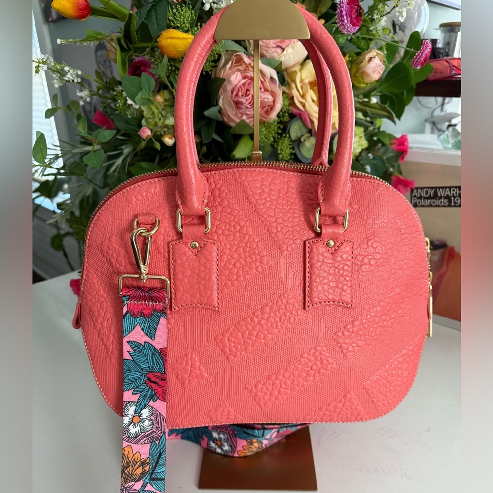 Burberry Pink Orchard Leather Satchel w/added unbranded crossbody strap - Picture 2 of 13